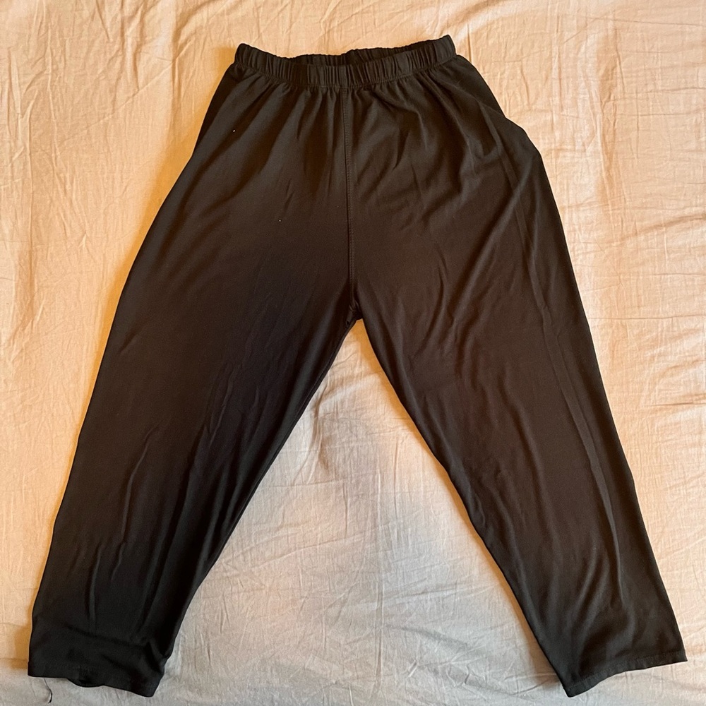 Kids black stretchy leggings